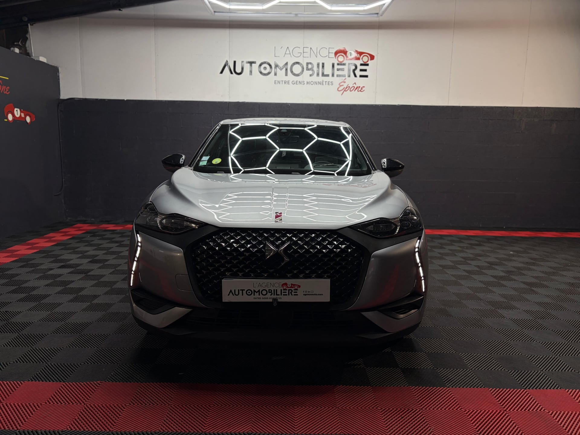 DS DS3 CROSSBACK 1.5 BlueHDI 131 ch PerformanceLine + — 2