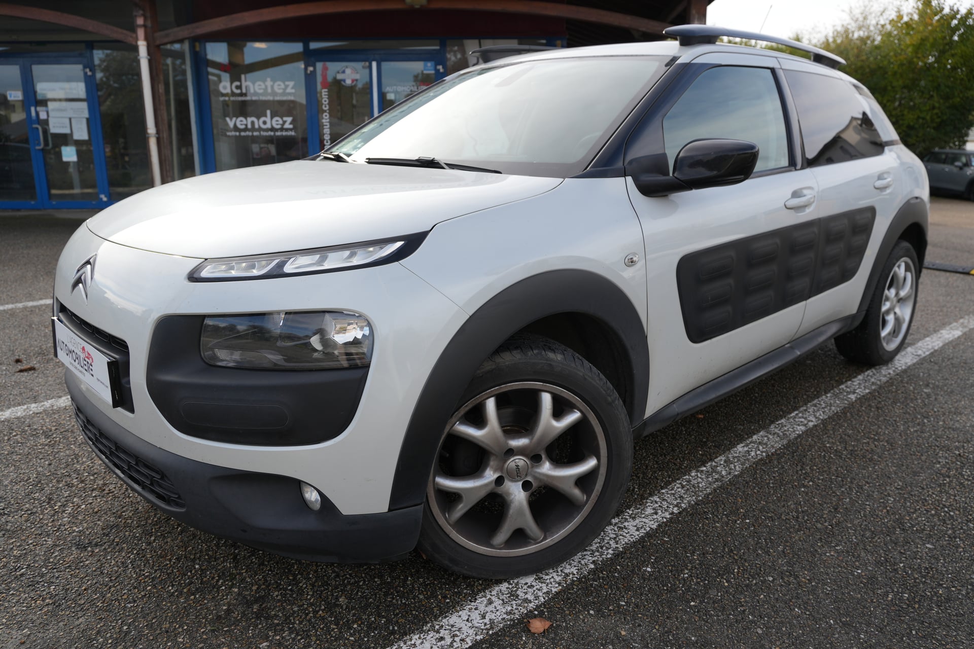 Citroen C4 Cactus 1.2 110 S&S SHINE EDITION — 2