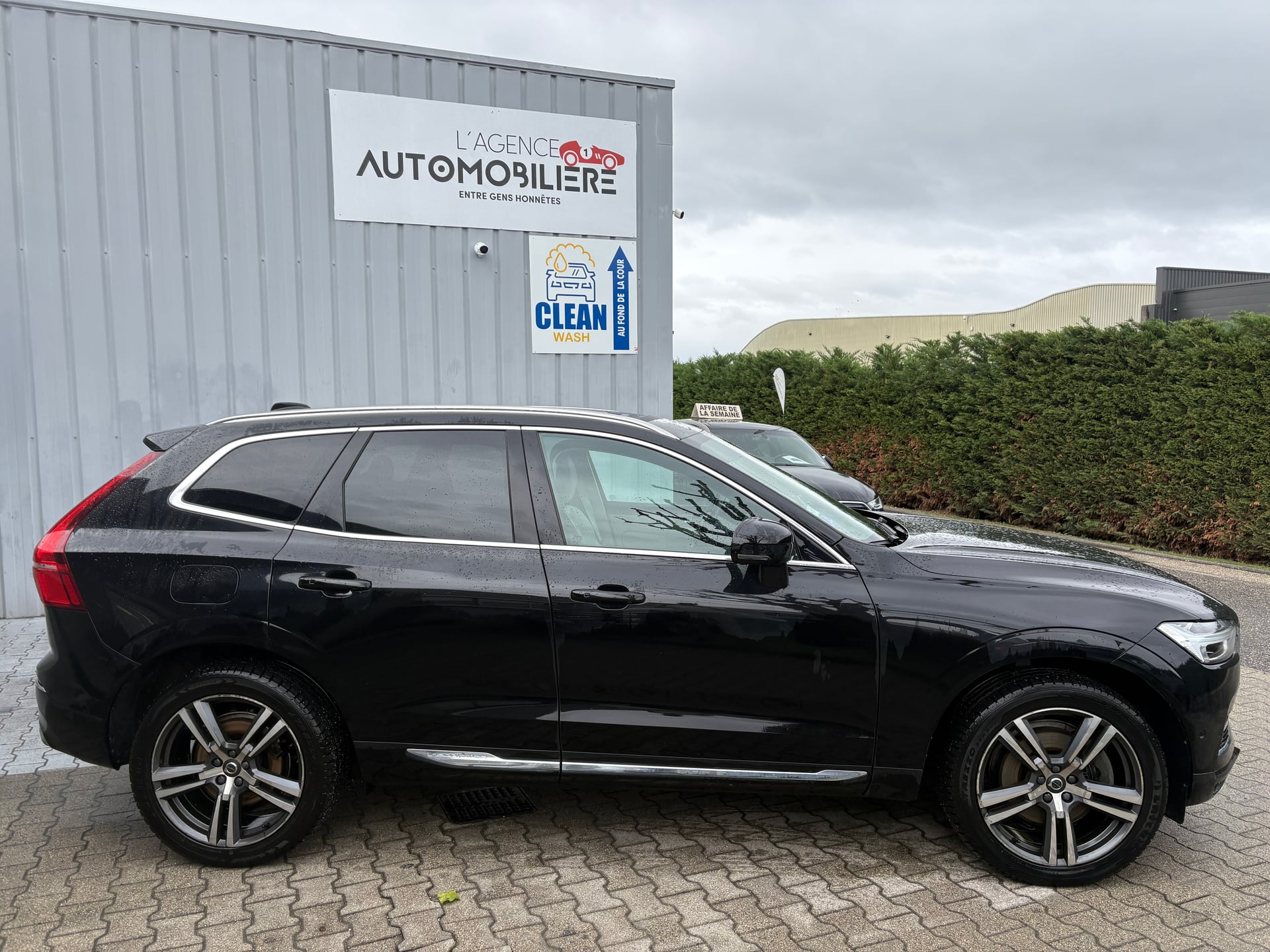 Volvo XC60 II T8 Polestar 2.0 Ti 16V 407 Plug in Hybrid AWD Geartronic8 318 cv Boîte auto — 2