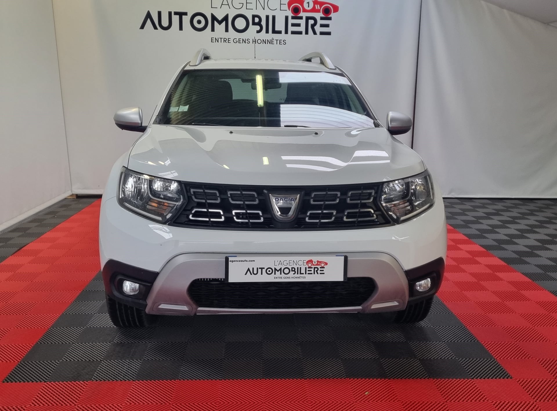 Dacia Duster DUSTER PRESTIGE TCE 100 4x2 — 2