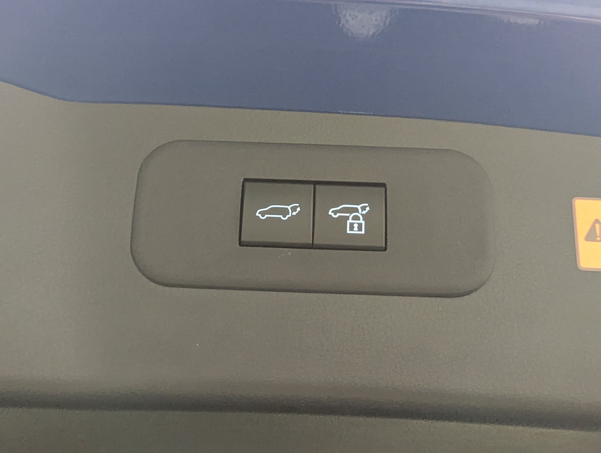 Lexus NX 450h+ Luxe 4WD — 33