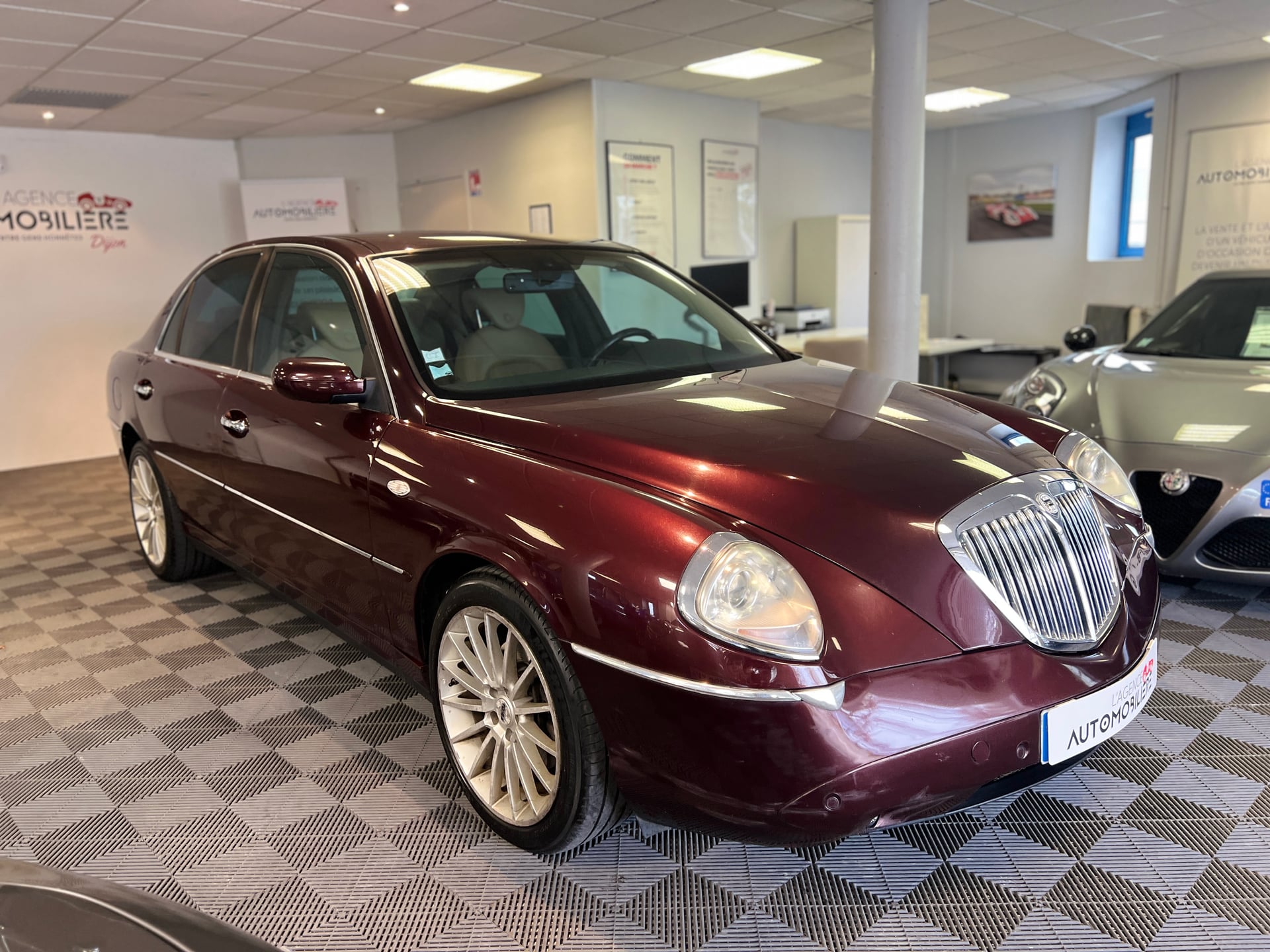 Lancia Thesis Thesis 3.0 V6 Emblema Confortronic — 2