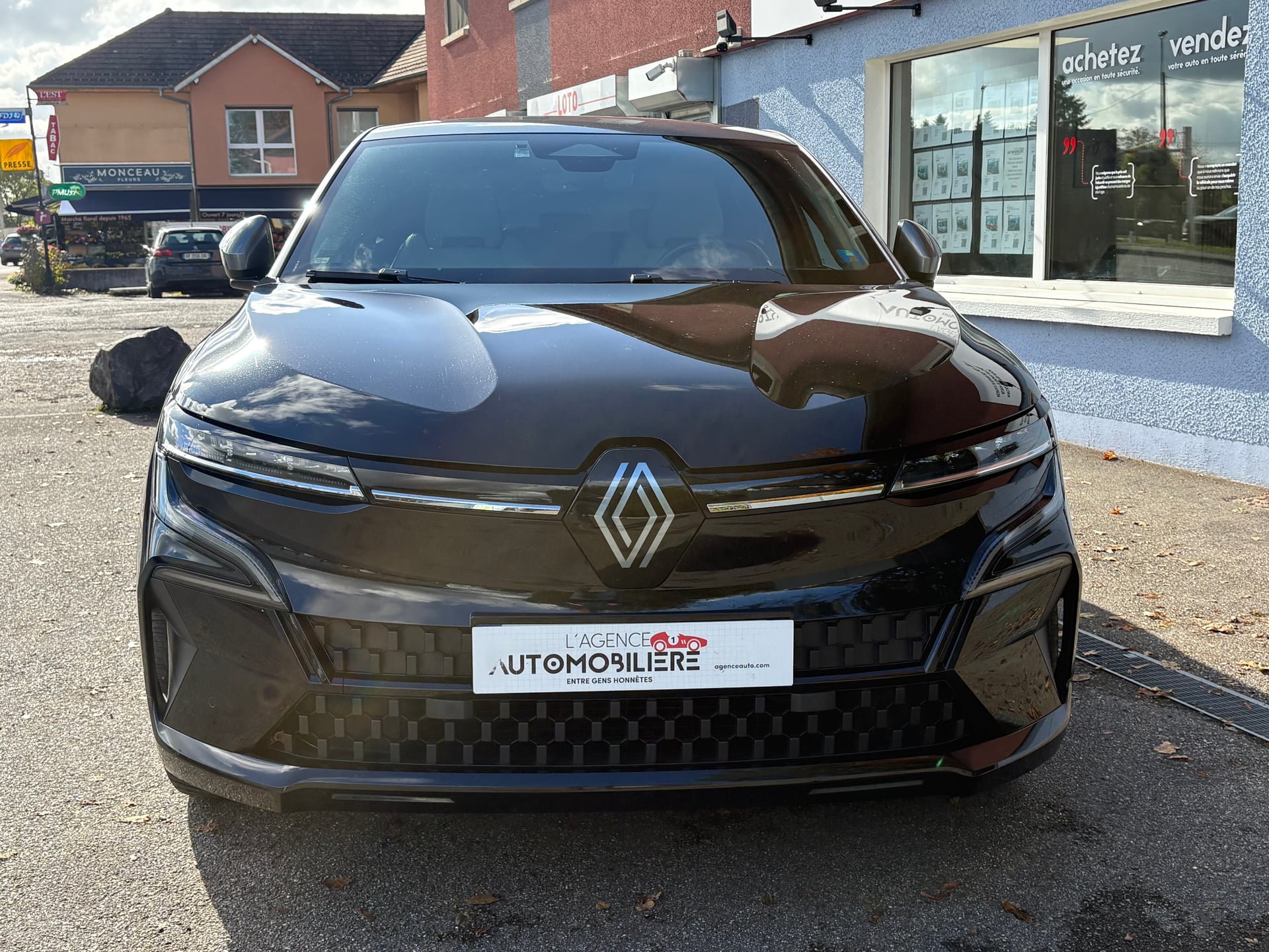 Renault Megane E-Tech EV60 220ch Iconic super charge-B — 2