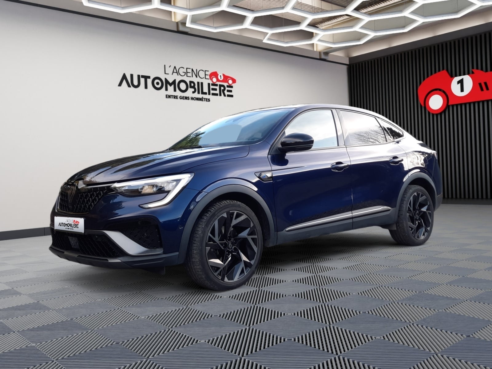 Renault Arkana Arkana E-TECH 1.6i Esprit Alpine (Puissance Cumulée hybride 145 ch)/ Garantie Renault 5 ans ou 150.000kms