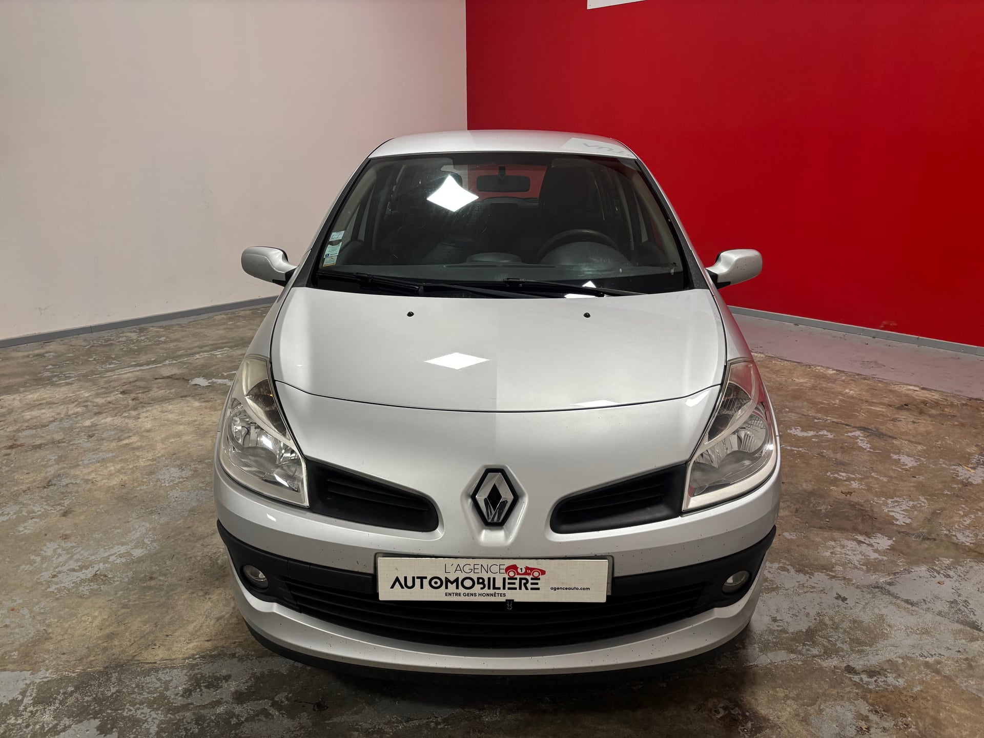 Renault CLIO 3 RENAULT CLIO 3 1.5 DCI 85 + ATTELAGE — 2