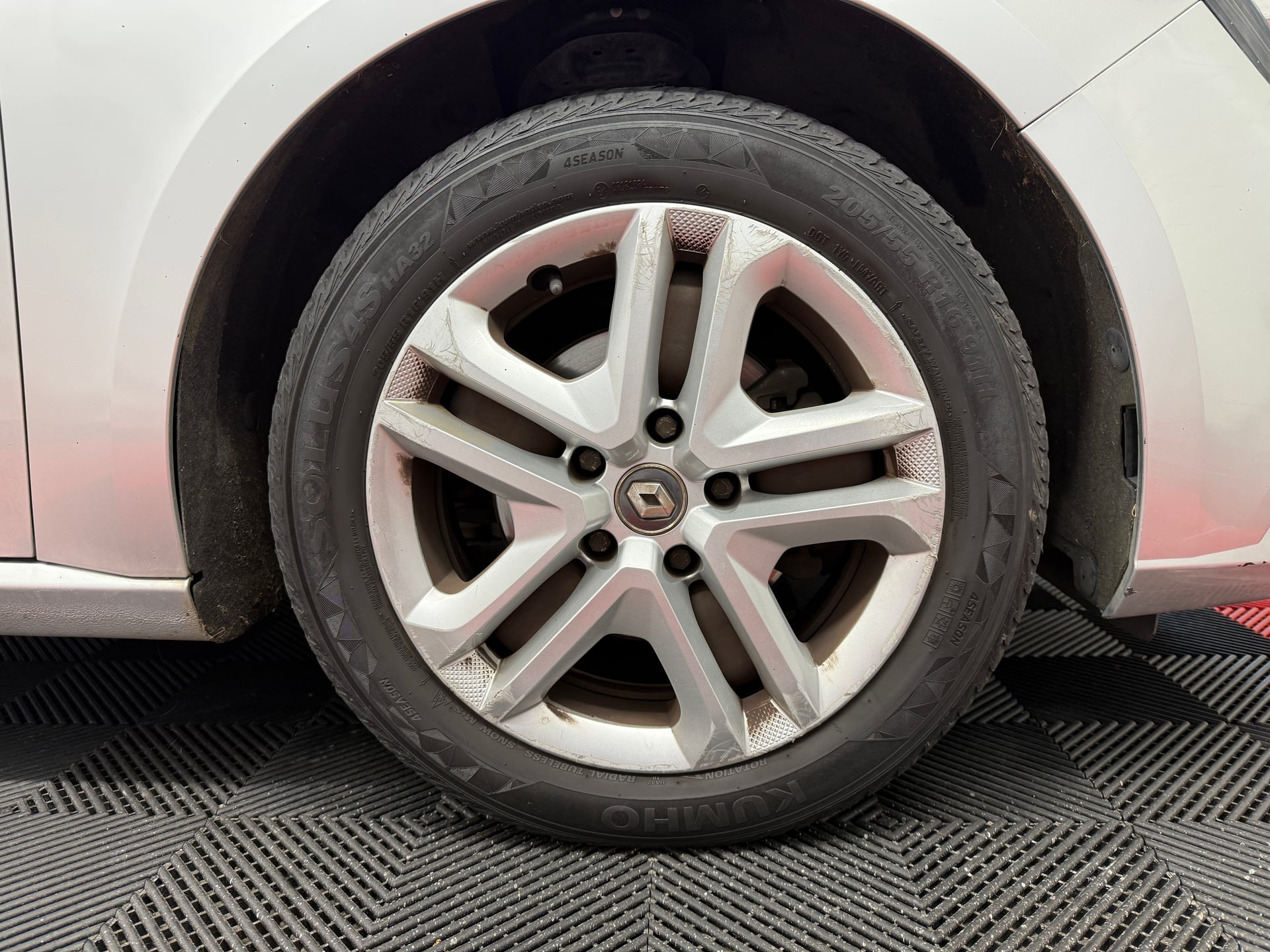 Renault Megane IV BERLINE DCI 110 ENERGY BUSINESS — 24