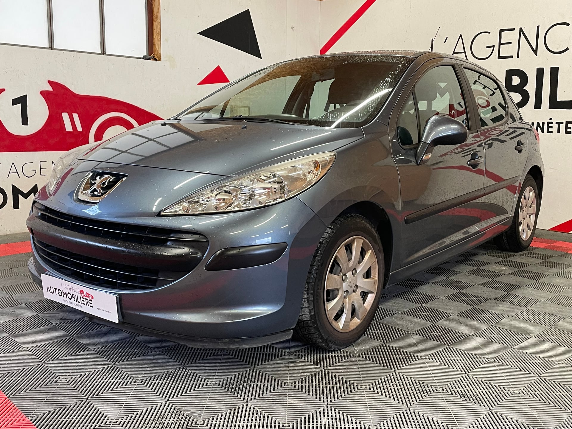 Peugeot 207 1.4 HDi 70 cv — 2