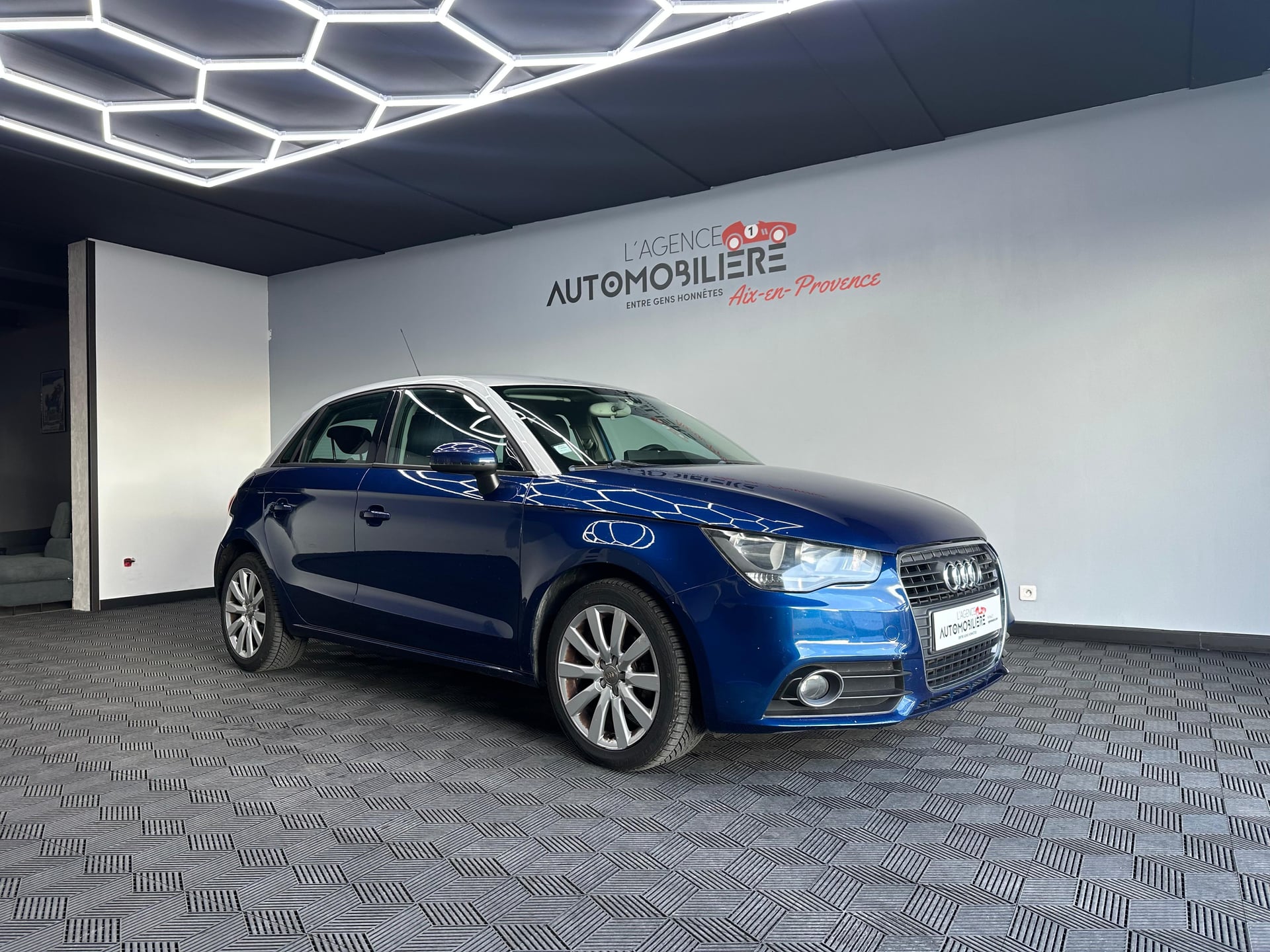Audi A1 1.6 TDI 90 Ch AMBIENTE