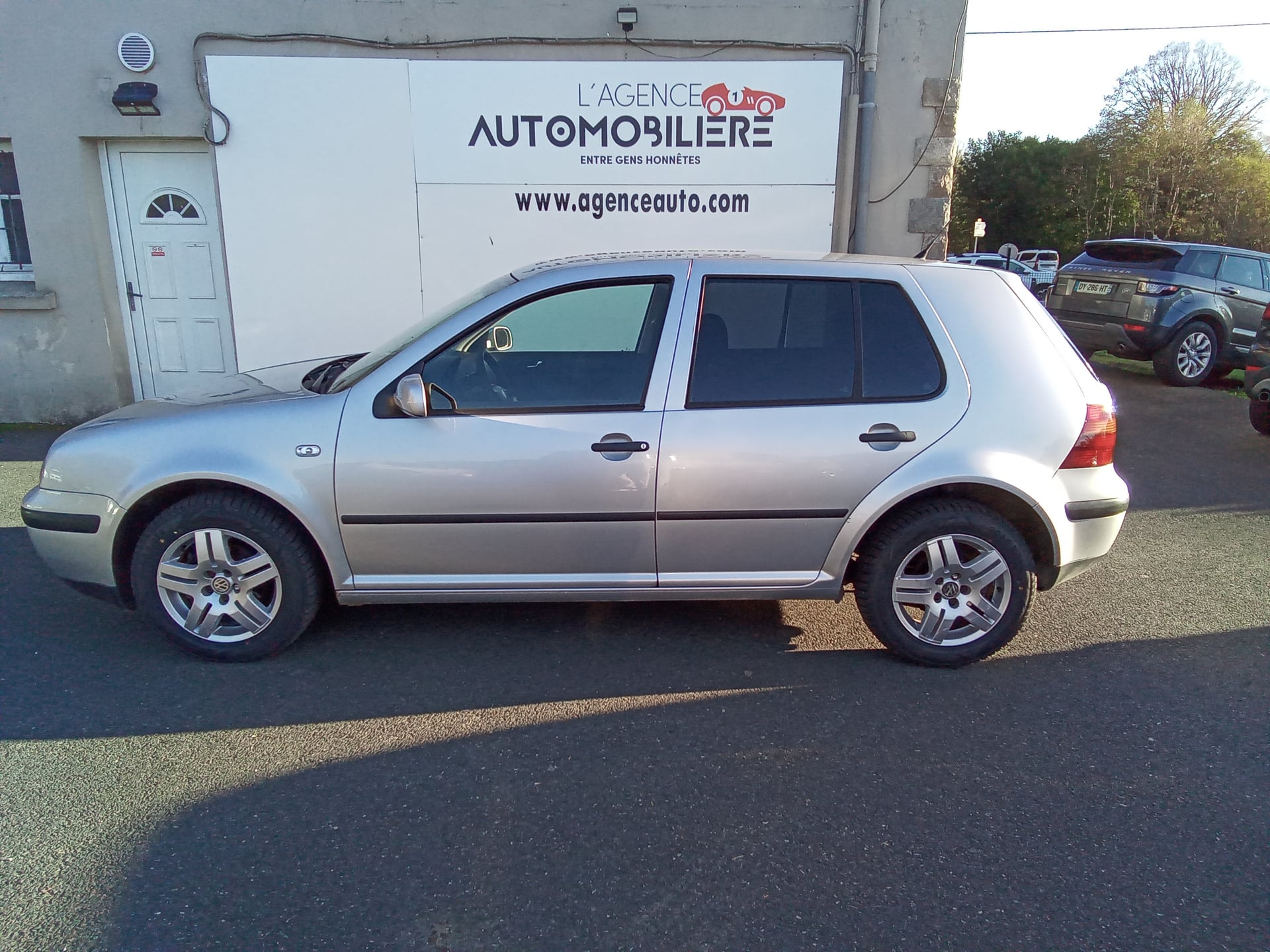 Volkswagen Golf 1.4 75ch Confort — 2