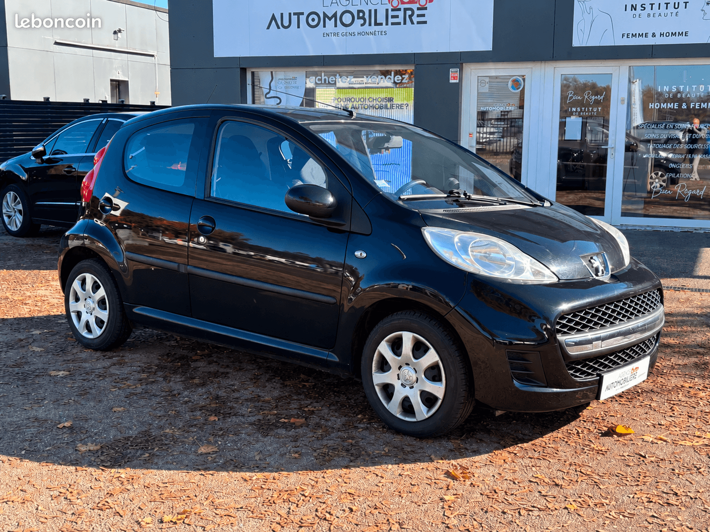Peugeot 107 1.0 i 68 ch TRENDY 5P - MOTEUR A CHAINE TOYOTA - CLIMATISATION