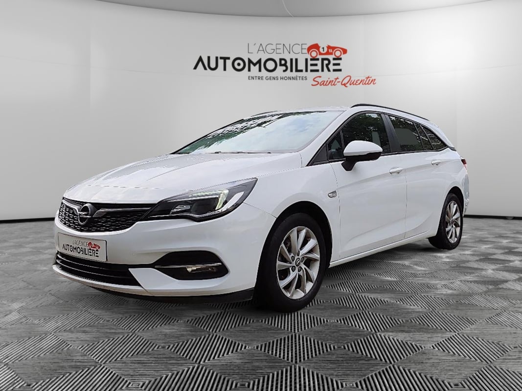 Opel Astra Sports Tourer K Turbo 130ch Elegance Business - Volant et sièges chauffant - Distribution 07/2026
