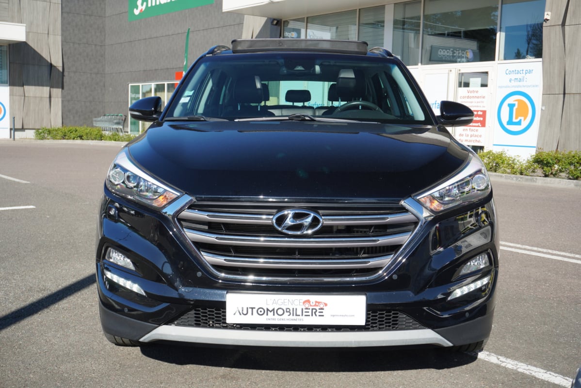 Hyundai Tucson 1.7 CRDi 141 ch DCT7 Executive Toit Ouvrant — 2