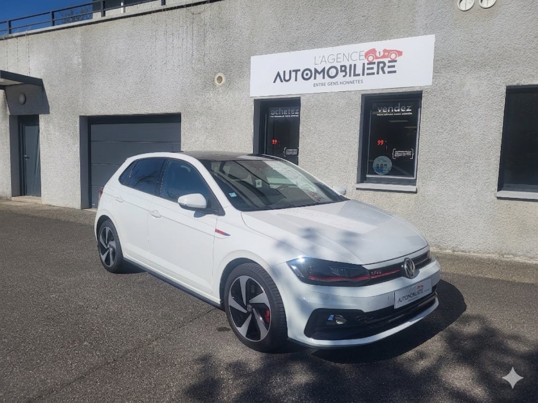 Volkswagen Polo VI GTI 2.0 DSG6 200 cv Toit ouvrant / Cuir Alcantara