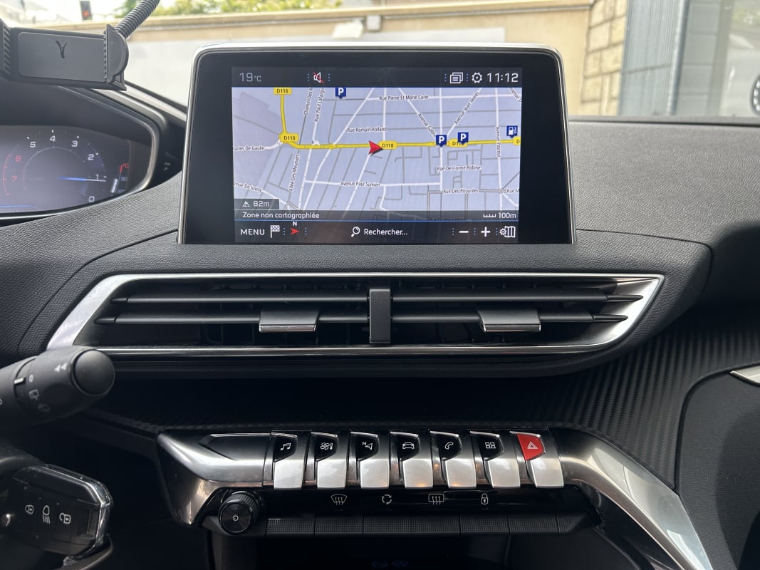 Peugeot 5008 1.2 Puretech 130 Allure Business – 7 places - SUIVI D'ENTRETIEN - COURROIE REMPLACÉE — 25