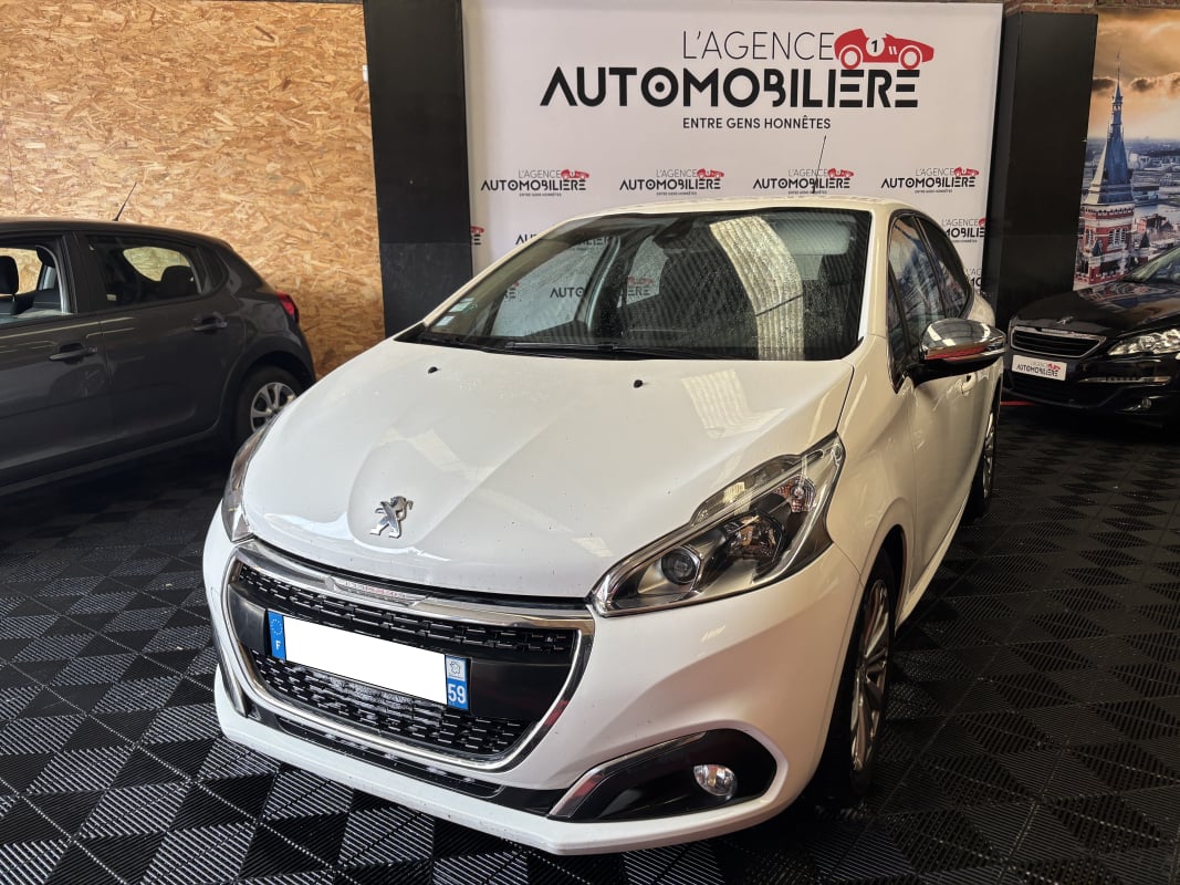 Peugeot 208 1.6 Blue HDI Allure Business 100CH