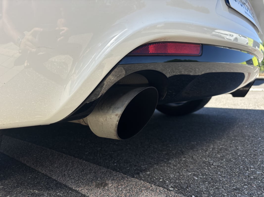 Volkswagen Scirocco R 2.0 TFSI 16V DSG6 308CV BVA - DYNAUDIO — 31