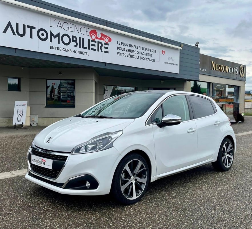 Peugeot 208 1.2 PURETECH 110CH FELINE 5CV 5P